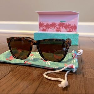 Goodr Bosley’s Basset Hound Dreams Sunglasses - brand new in box